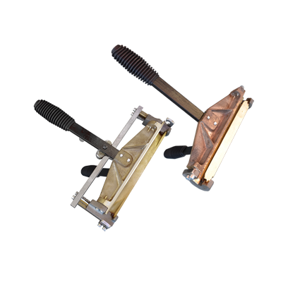 Инструмент с бронзовыми губками и зацепами для фиксации